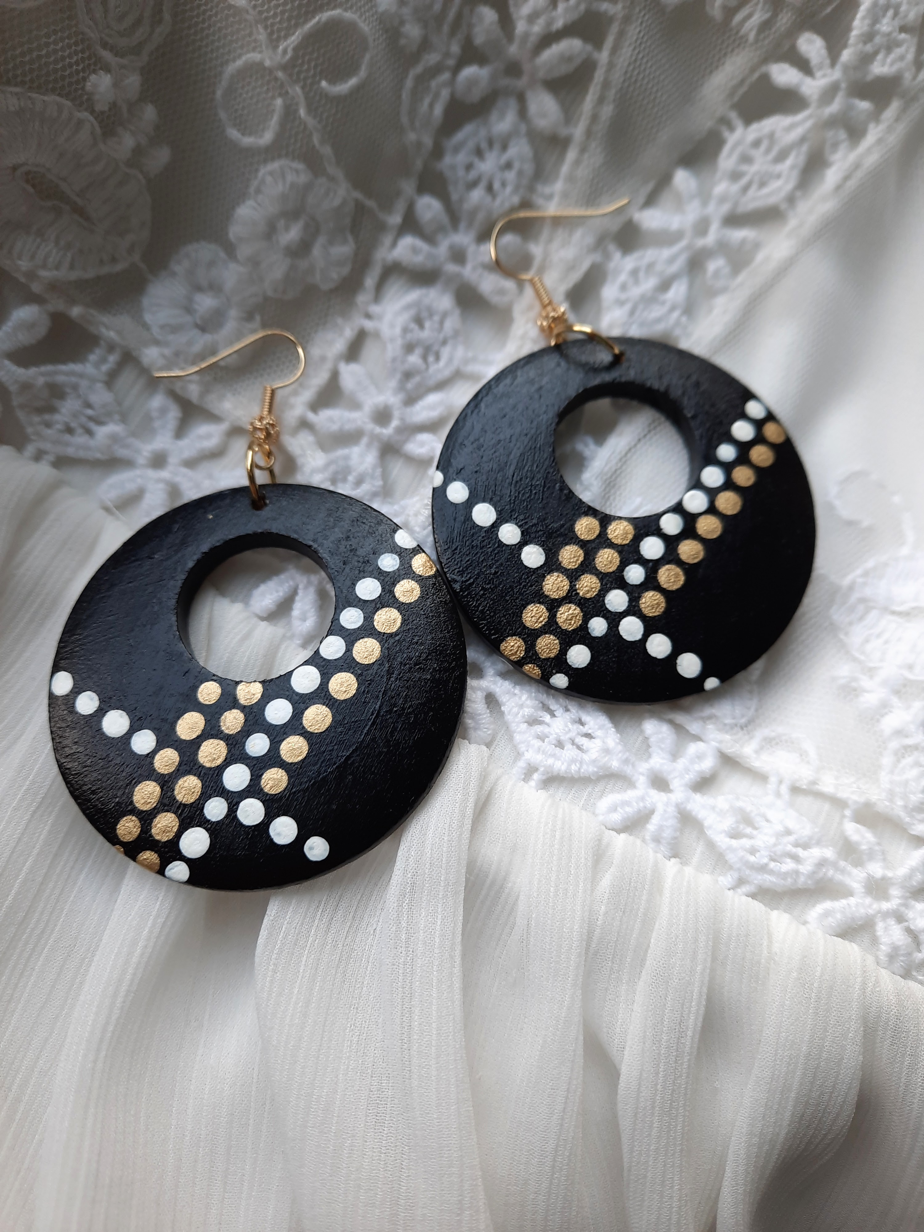 Náušnice donut BLACK DOTS