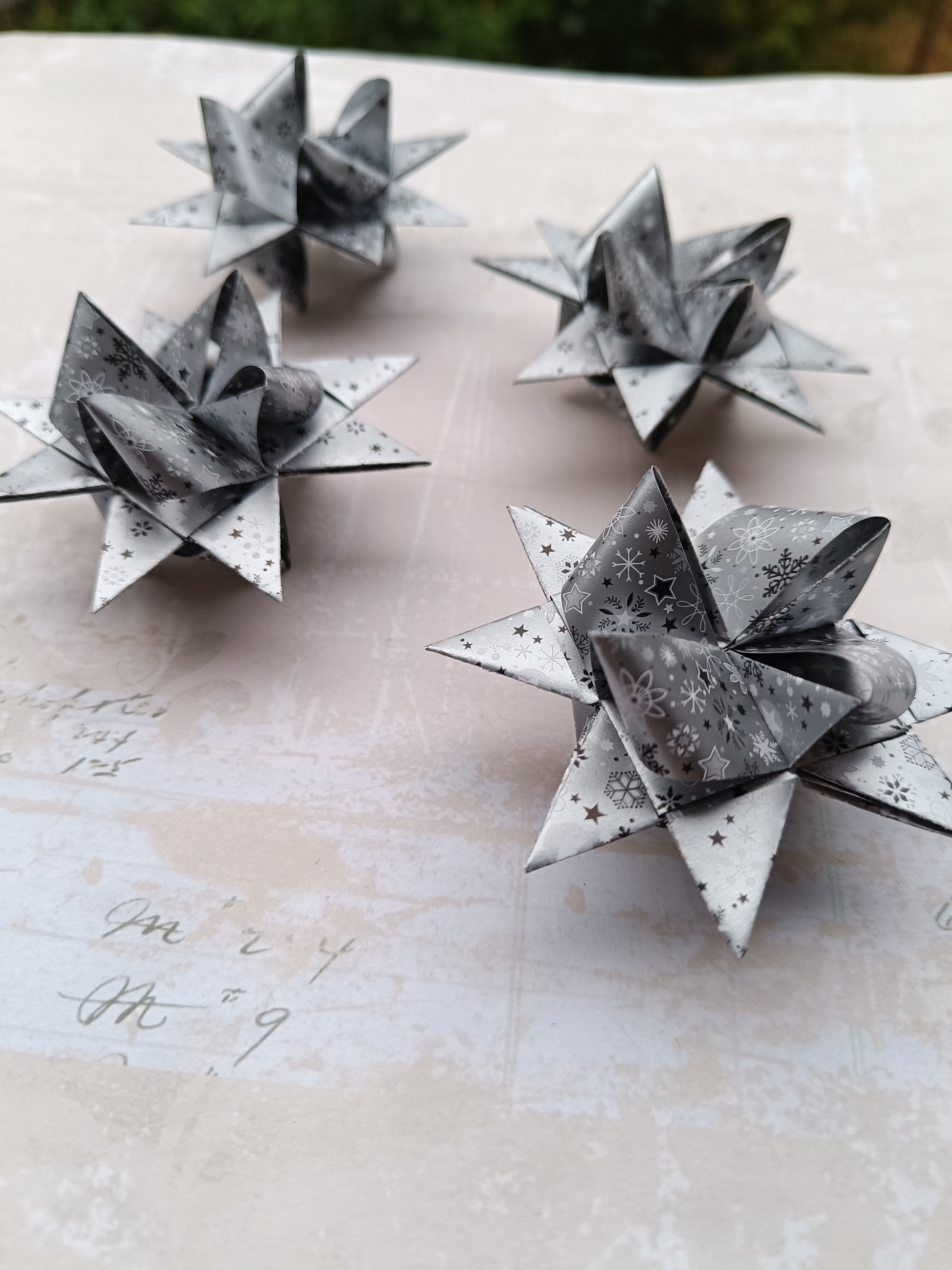 Origami hvězdičky stříbrná